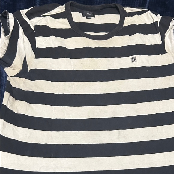 Obey - Picture 4 of 4